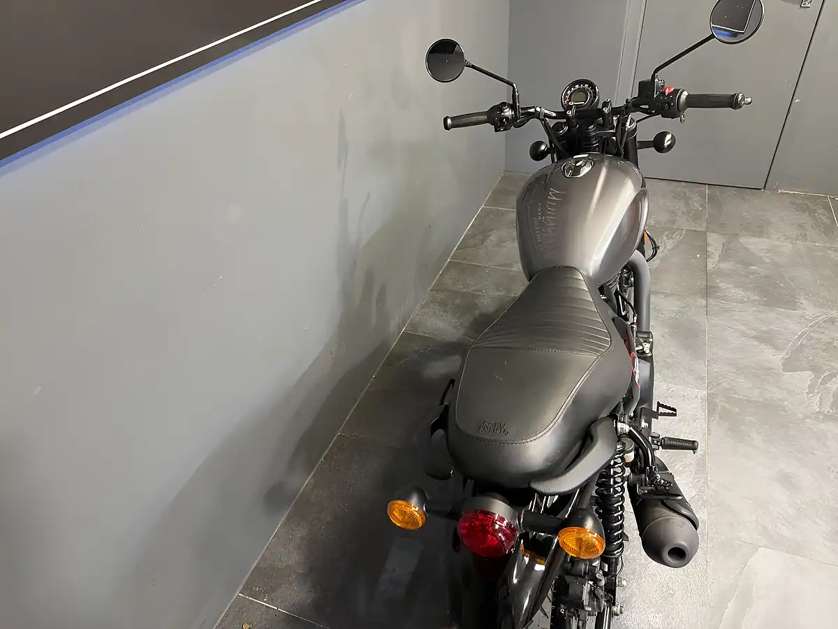 Used 2023 Royal Enfield Hntr 350 Grey and Black - Interior and Exterior details 10