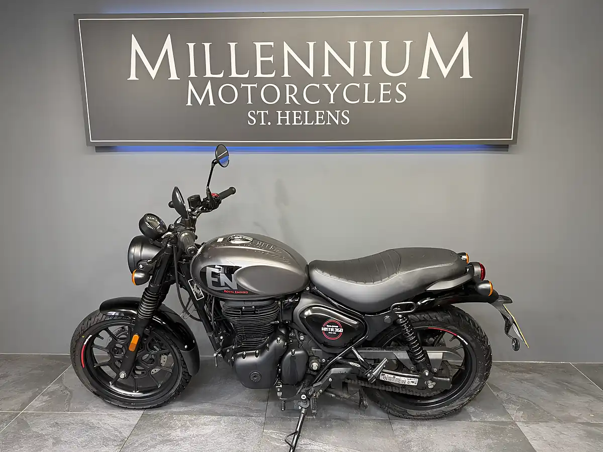 Used 2023 Royal Enfield Hntr 350 Grey and Black - Interior and Exterior details 11