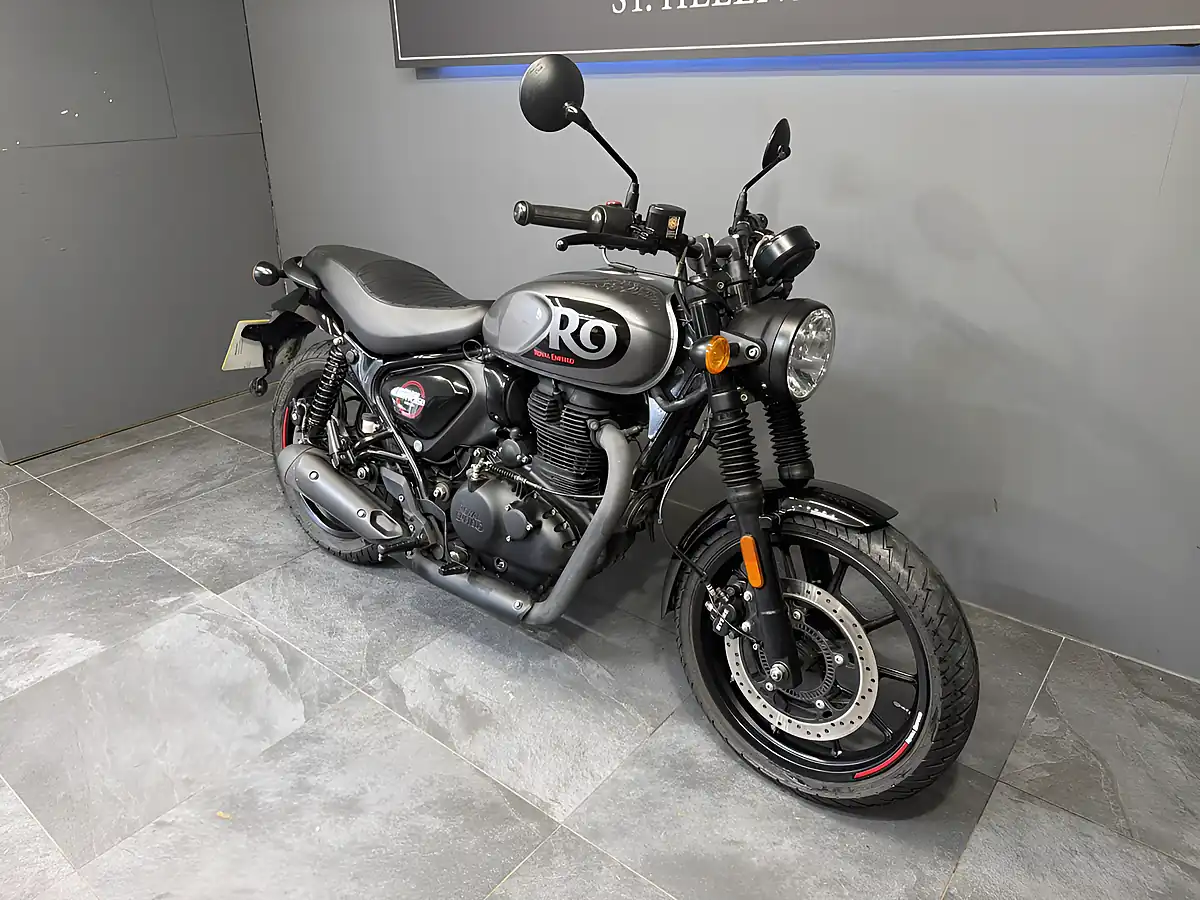 Used 2023 Royal Enfield Hntr 350 Grey and Black - Interior and Exterior details 2
