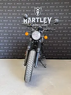 Used 2023 Royal Enfield Hunter 350 Silver - Interior and Exterior details 4