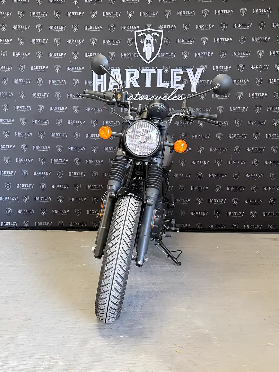 Used 2023 Royal Enfield Hunter 350 Silver - Interior and Exterior details 4