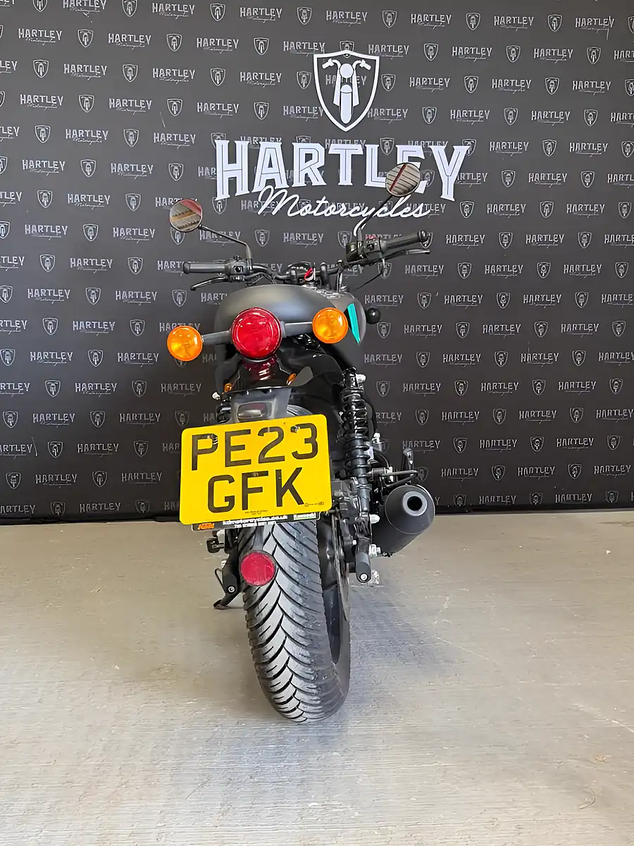 Used 2023 Royal Enfield Hunter 350 Silver - Interior and Exterior details 5