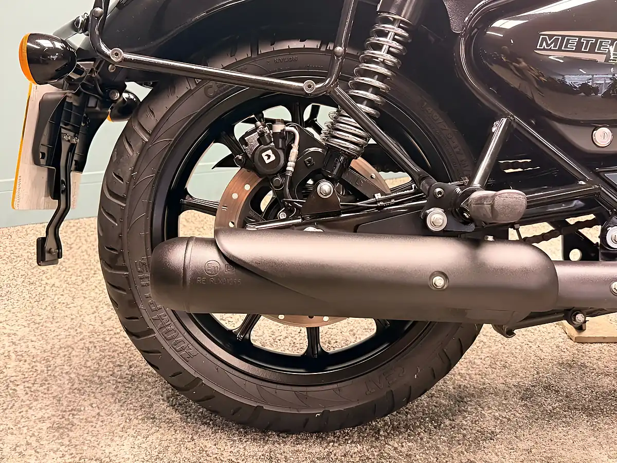 Used 2023 Royal Enfield Meteor 350 Fireball Green - Interior and Exterior details 14