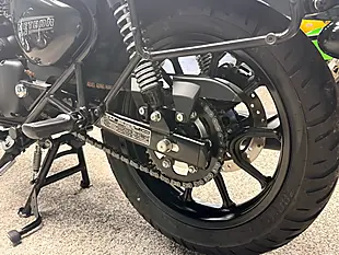 Used 2023 Royal Enfield Meteor 350 Fireball Green - Interior and Exterior details 16