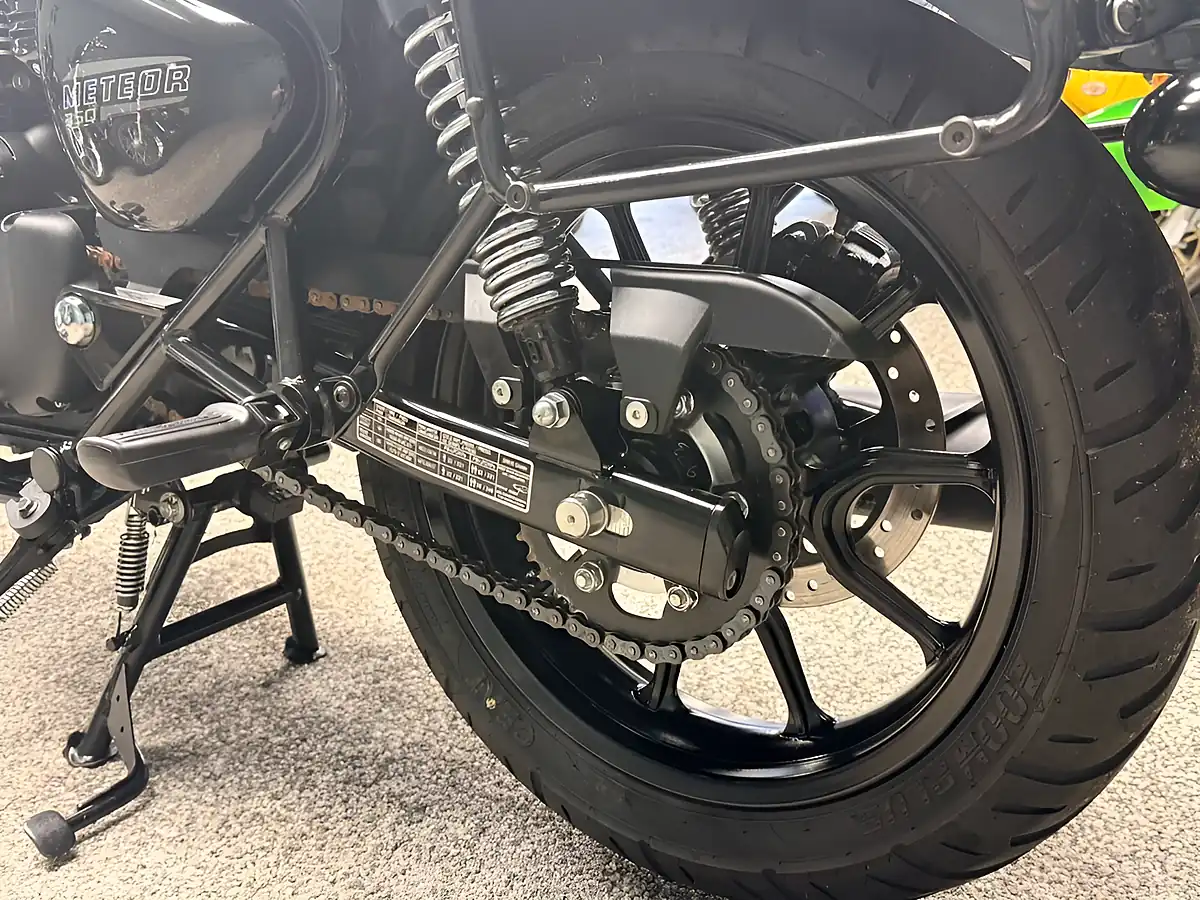 Used 2023 Royal Enfield Meteor 350 Fireball Green - Interior and Exterior details 16