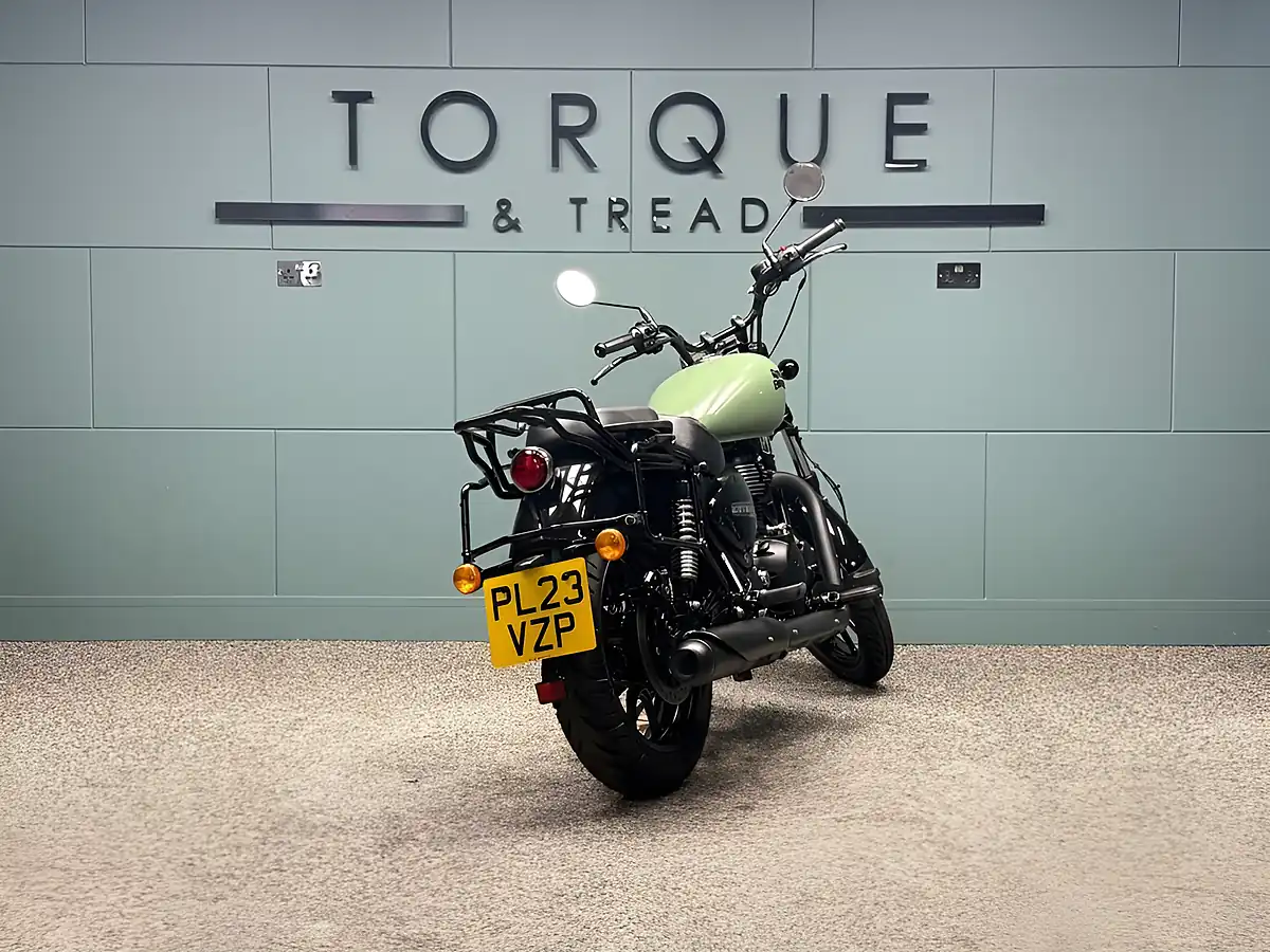 Used 2023 Royal Enfield Meteor 350 Fireball Green - Interior and Exterior details 4
