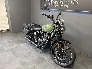 Used 2023 Royal Enfield Meteor 350 Green - Interior and Exterior details 2