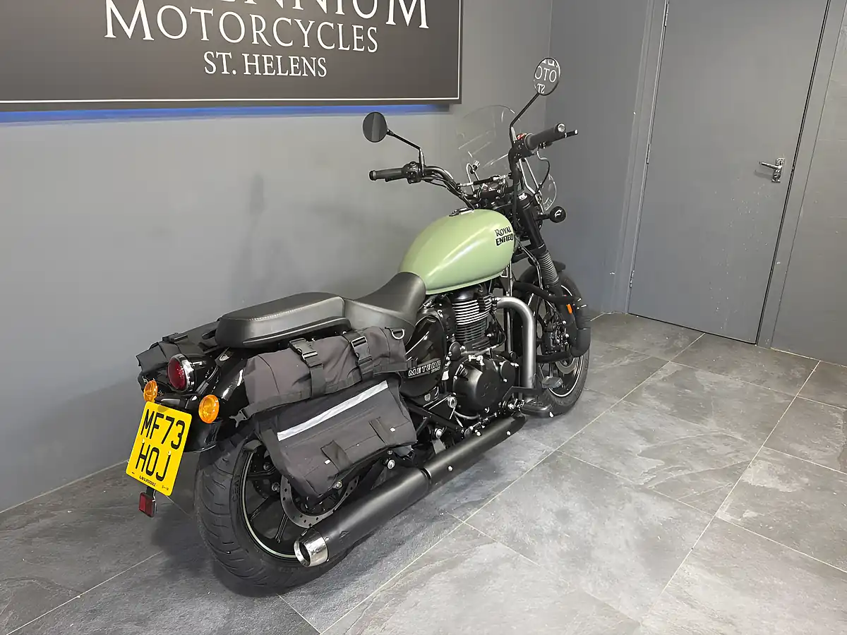 Used 2023 Royal Enfield Meteor 350 Green - Interior and Exterior details 3