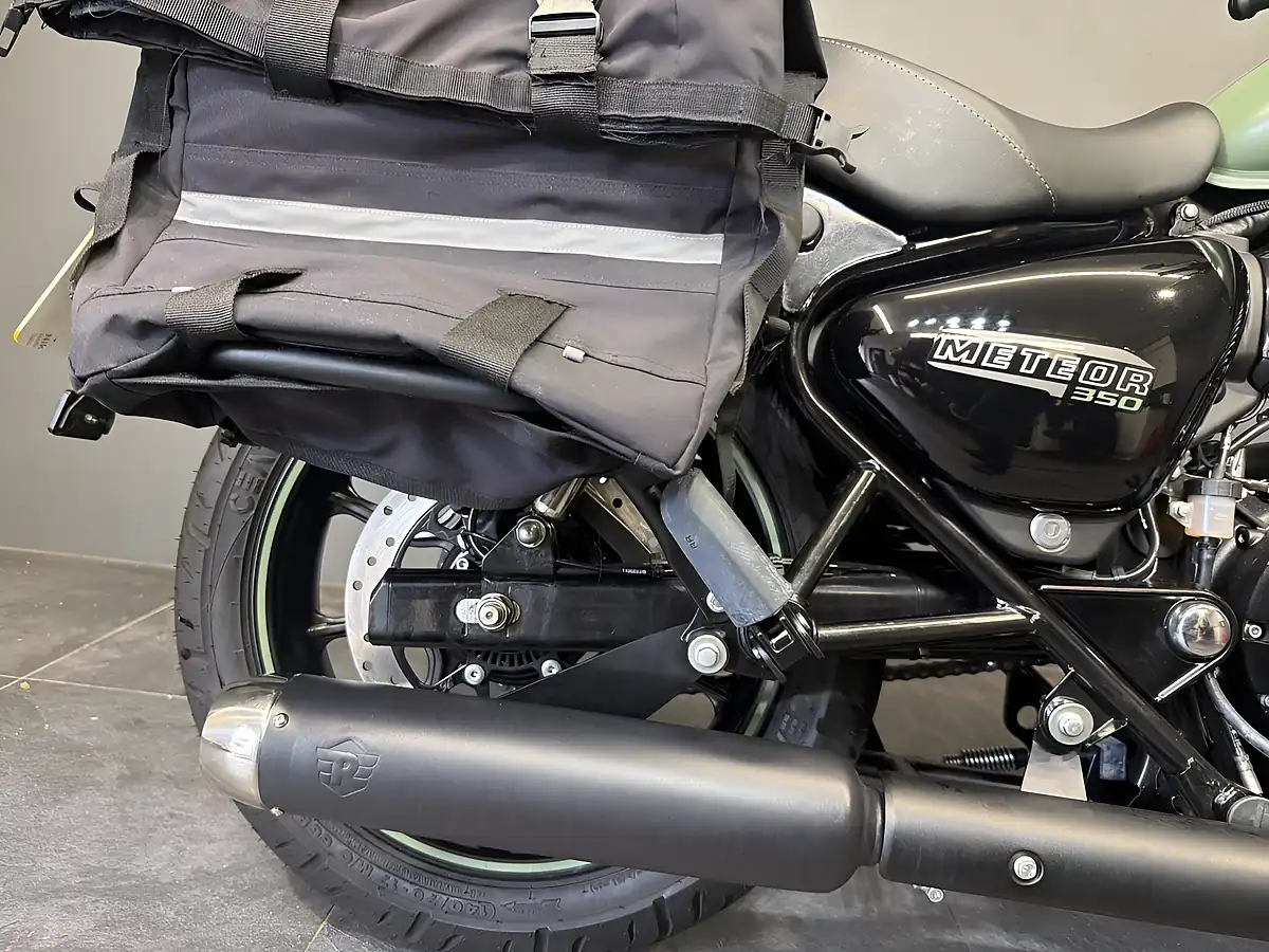 Used 2023 Royal Enfield Meteor 350 Green - Interior and Exterior details 5