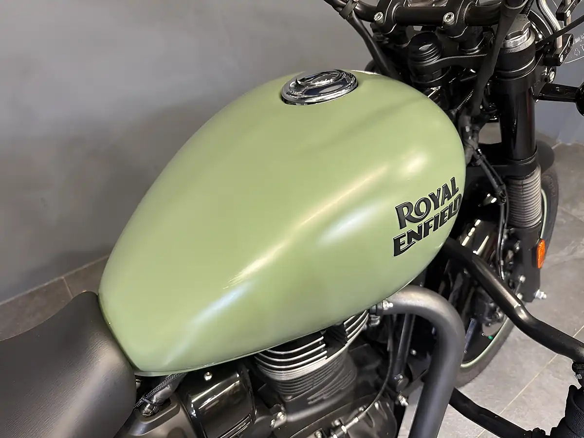 Used 2023 Royal Enfield Meteor 350 Green - Interior and Exterior details 7