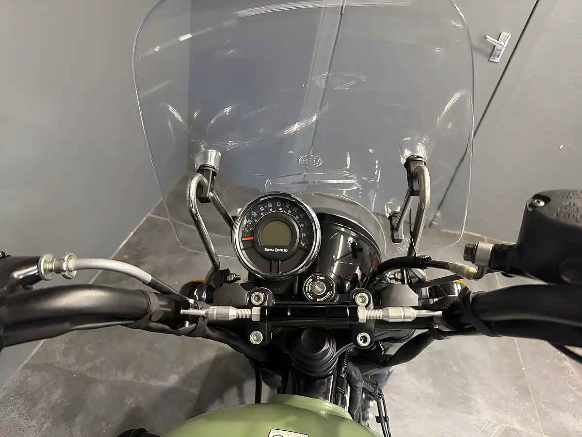 Used 2023 Royal Enfield Meteor 350 Green - Interior and Exterior details 8