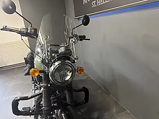 Used 2023 Royal Enfield Meteor 350 Green - Interior and Exterior details 9