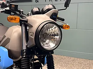 Used 2023 Royal Enfield Scram 411 Adventure Grey - Interior and Exterior details 11