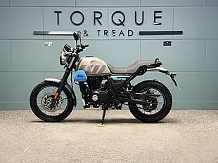 Used 2023 Royal Enfield Scram 411 Adventure Grey - Interior and Exterior details 8
