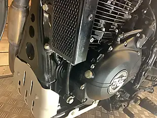 Used 2023 Royal Enfield Scram 411 White - Interior and Exterior details 16