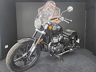 Used 2023 Royal Enfield Super Meteor 650 Black - Interior and Exterior details 10