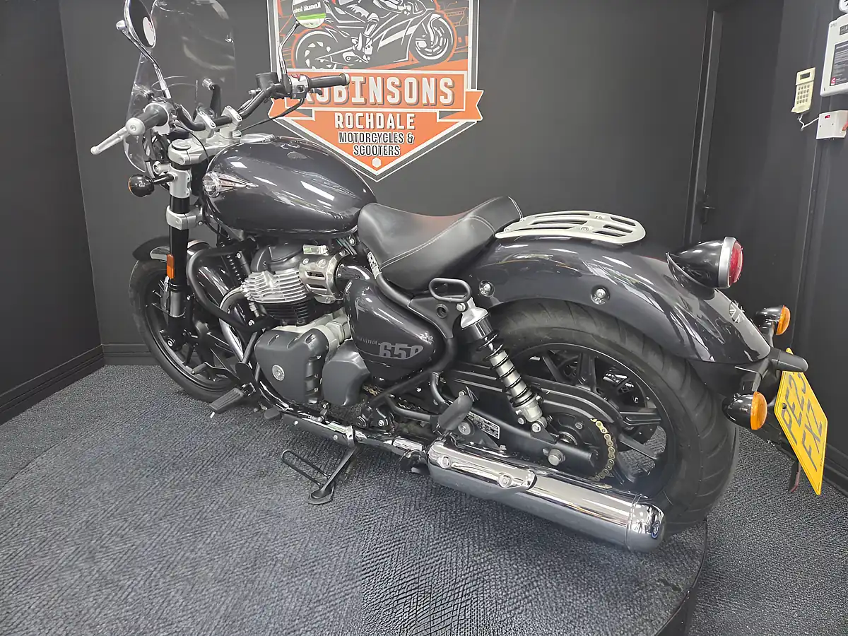 Used 2023 Royal Enfield Super Meteor 650 Black - Interior and Exterior details 11