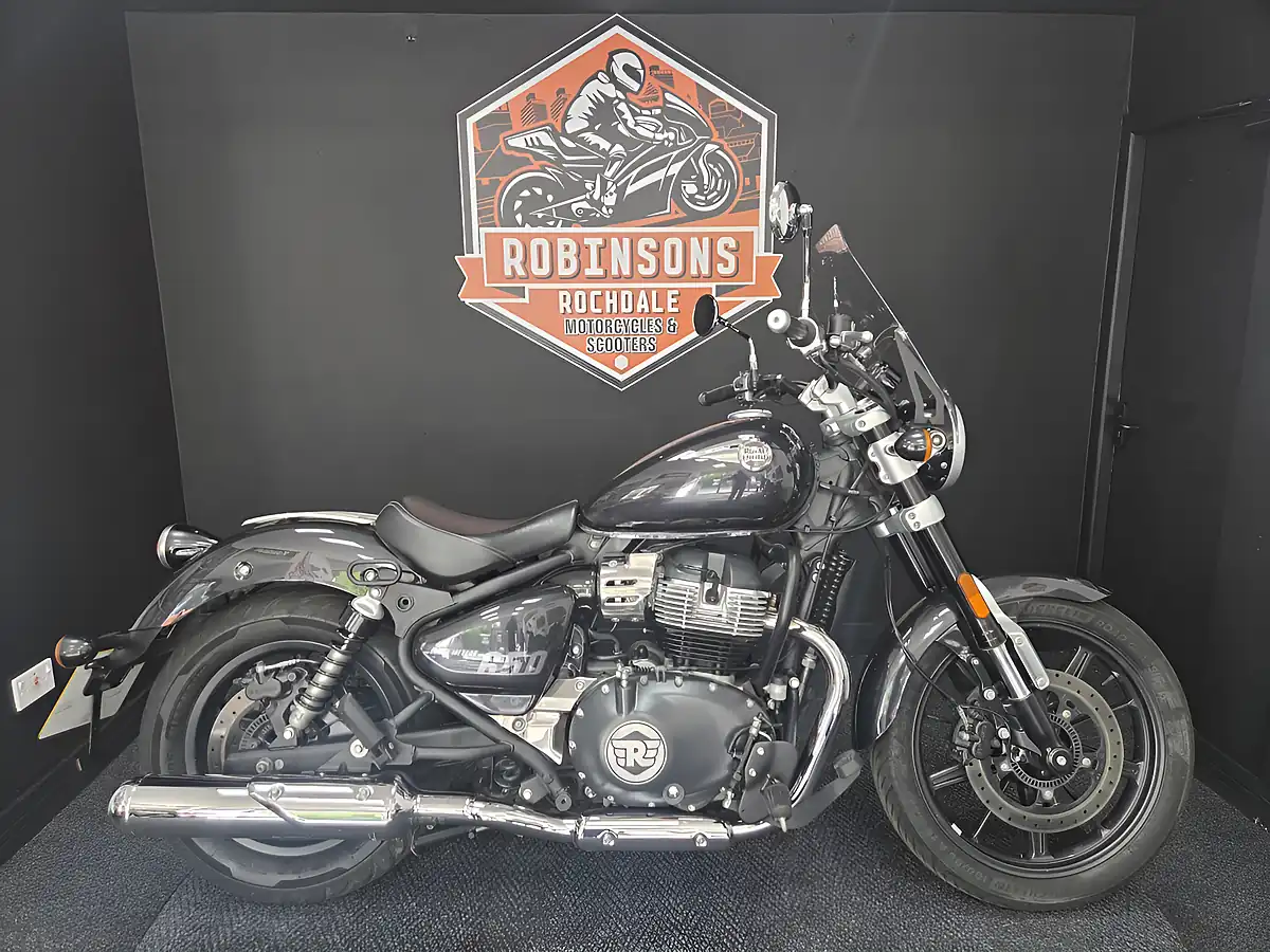Used 2023 Royal Enfield Super Meteor 650 Black - Interior and Exterior details 2