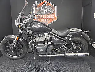 Used 2023 Royal Enfield Super Meteor 650 Black - Interior and Exterior details 3