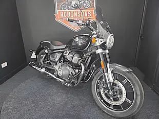 Used 2023 Royal Enfield Super Meteor 650 Black - Interior and Exterior details 6