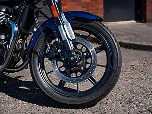 Used 2023 Royal Enfield Super Meteor 650 Blue and White - Interior and Exterior details 4