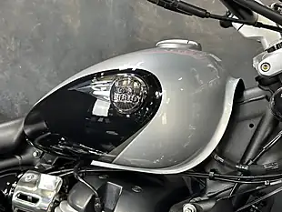 Used 2023 Royal Enfield Super Meteor 650 Classic Grey - Interior and Exterior details 12