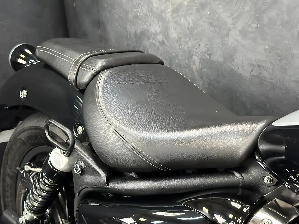 Used 2023 Royal Enfield Super Meteor 650 Classic Grey - Interior and Exterior details 13