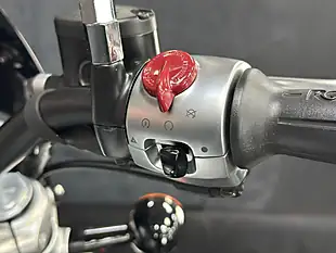 Used 2023 Royal Enfield Super Meteor 650 Classic Grey - Interior and Exterior details 15