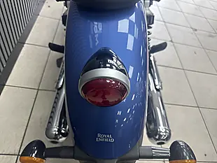 Used 2023 Royal Enfield Super Meteor Blue - Interior and Exterior details 10