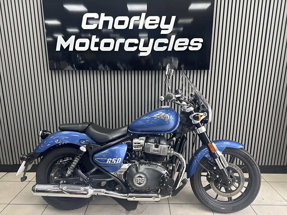 Used 2023 Royal Enfield Super Meteor Blue - Interior and Exterior details 14