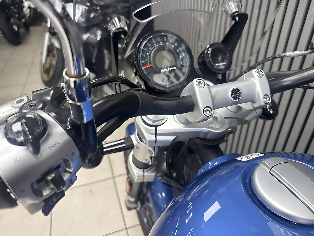 Used 2023 Royal Enfield Super Meteor Blue - Interior and Exterior details 16