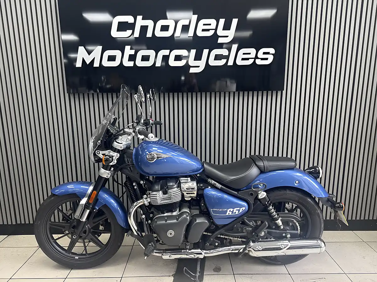 Used 2023 Royal Enfield Super Meteor Blue - Interior and Exterior details 2