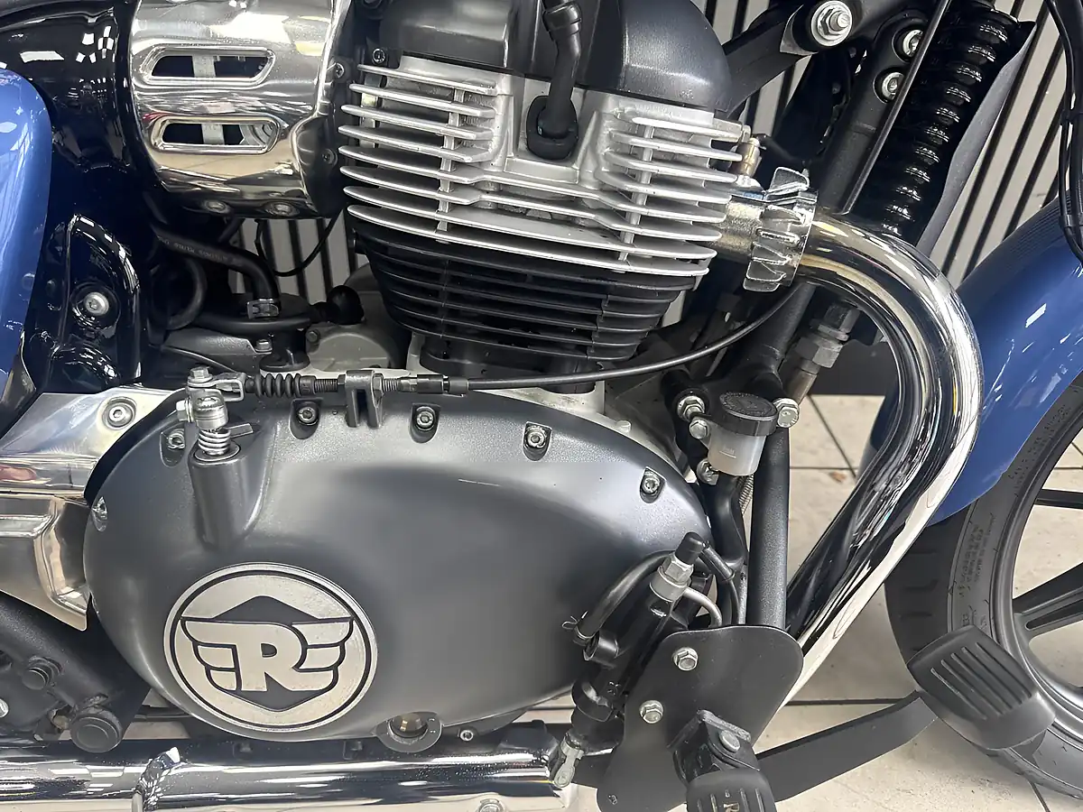 Used 2023 Royal Enfield Super Meteor Blue - Interior and Exterior details 3