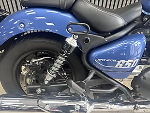 Used 2023 Royal Enfield Super Meteor Blue - Interior and Exterior details 7