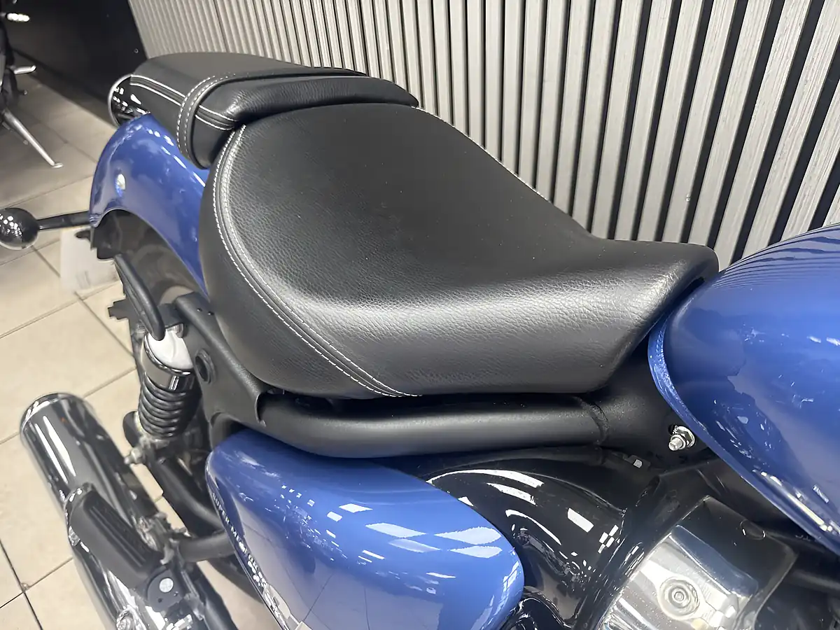 Used 2023 Royal Enfield Super Meteor Blue - Interior and Exterior details 9