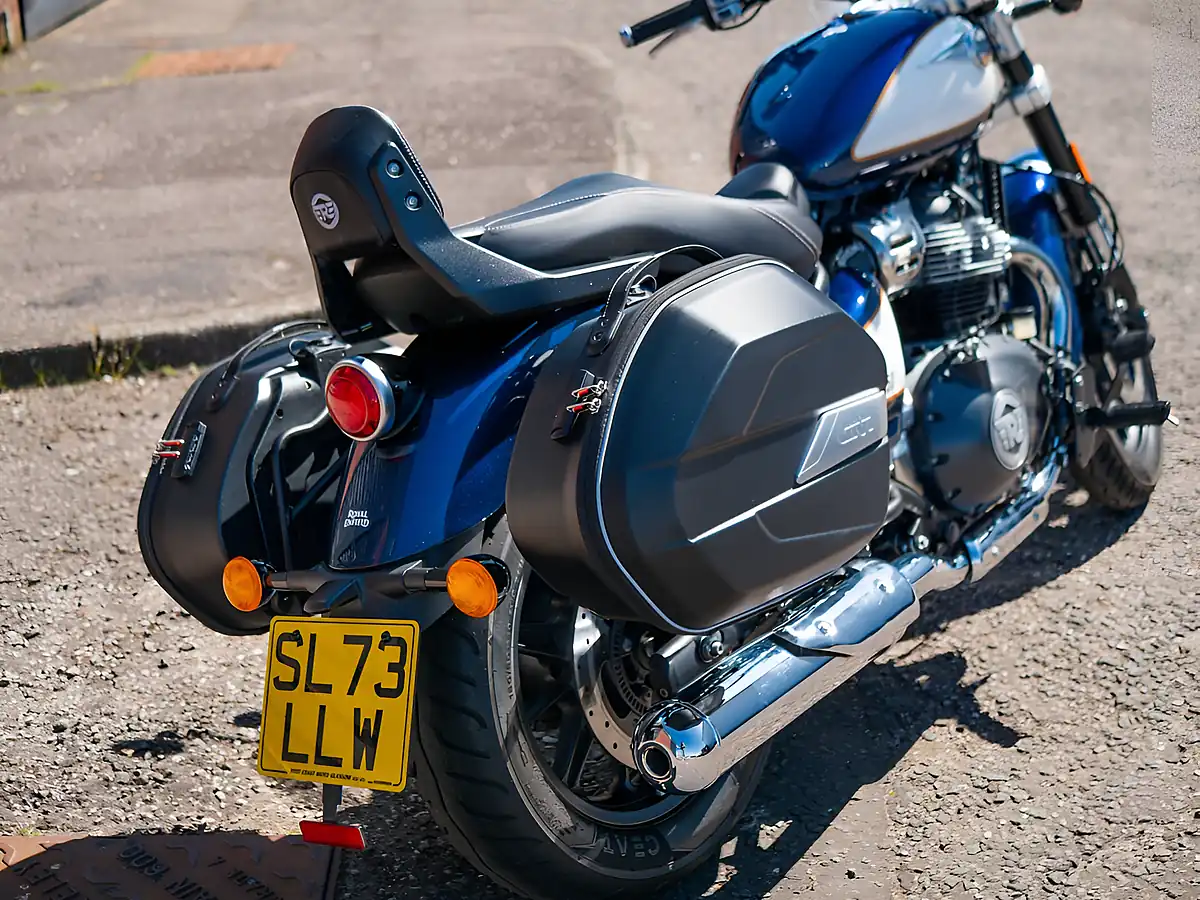 Used 2023 Royal Enfield Super Meteor Cruiser Blue and White - Interior and Exterior details 19