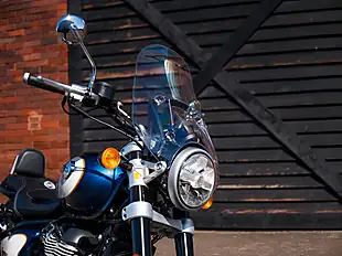 Used 2023 Royal Enfield Super Meteor Cruiser Blue and White - Interior and Exterior details 5