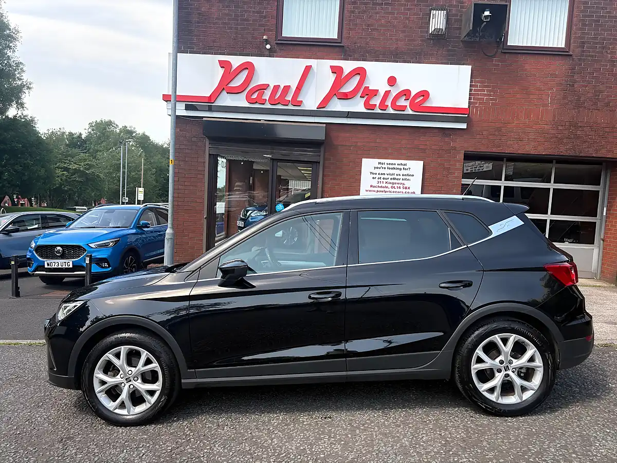 Used 2023 SEAT Arona Fr Black - Interior and Exterior details 6