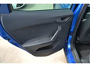 Used 2023 SEAT Arona Fr Edition Blue - Interior and Exterior details 18