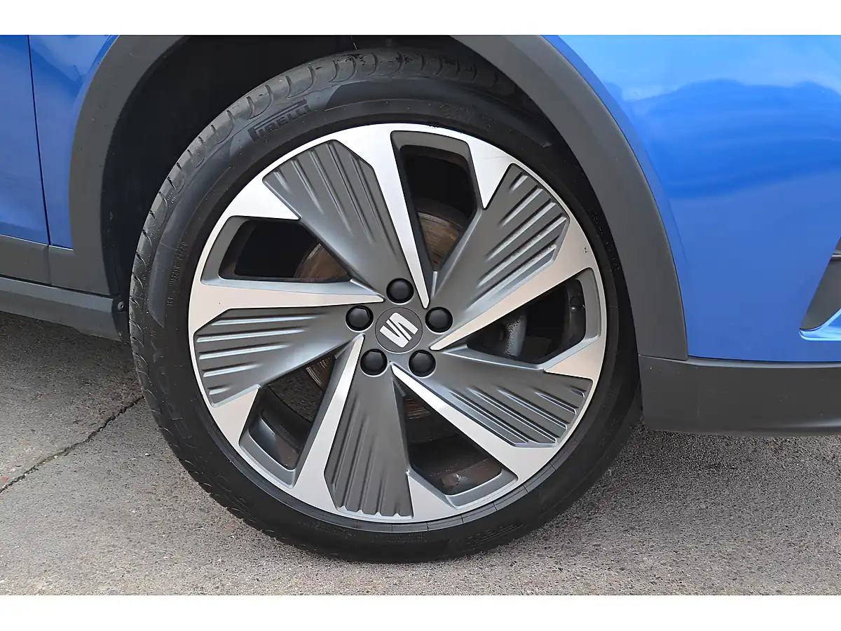 Used 2023 SEAT Arona Fr Edition Blue - Interior and Exterior details 3
