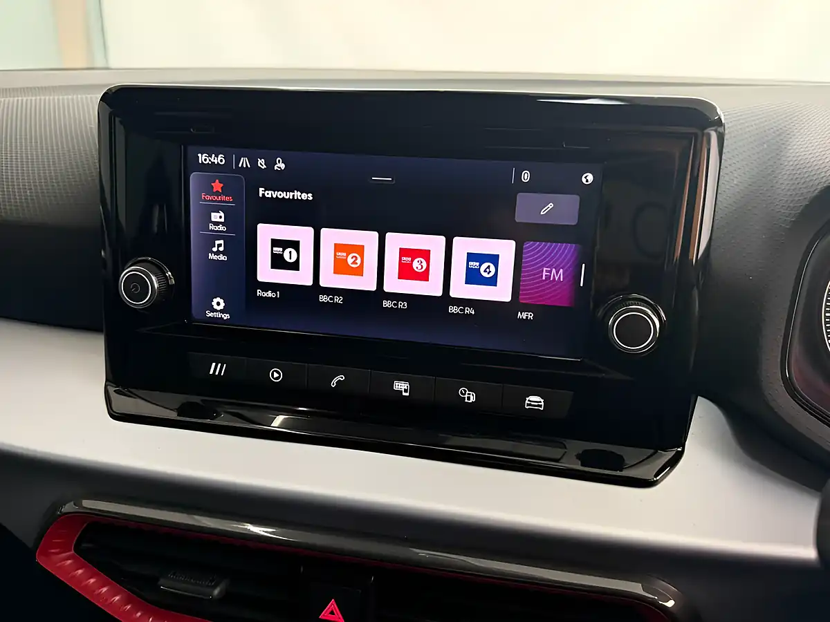 Used 2023 SEAT Arona Fr Edition Blue - Interior and Exterior details 18