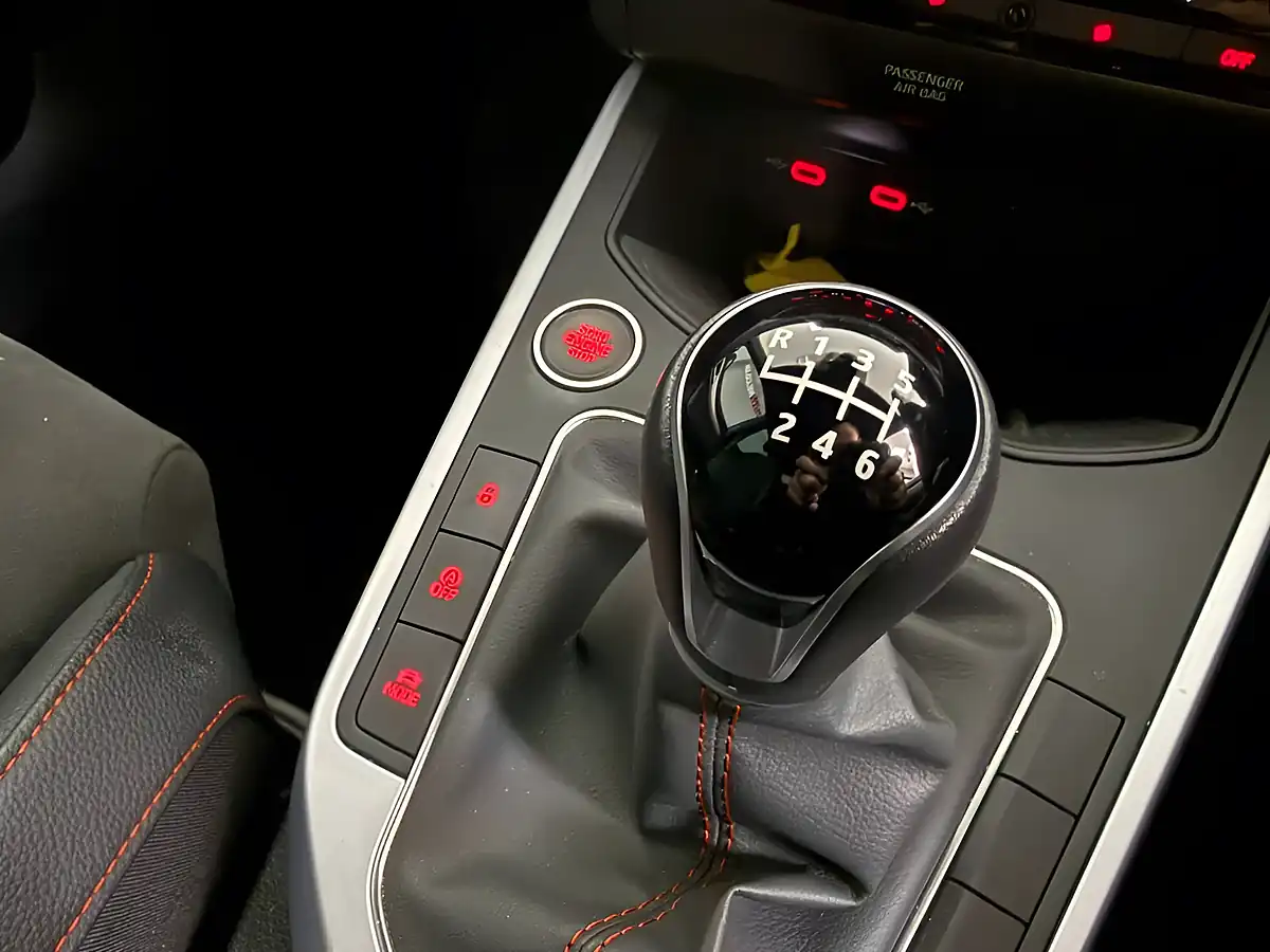 Used 2023 SEAT Arona Fr Edition Blue - Interior and Exterior details 20