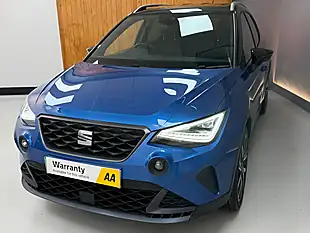 Used 2023 SEAT Arona Fr Edition Blue - Interior and Exterior details 7