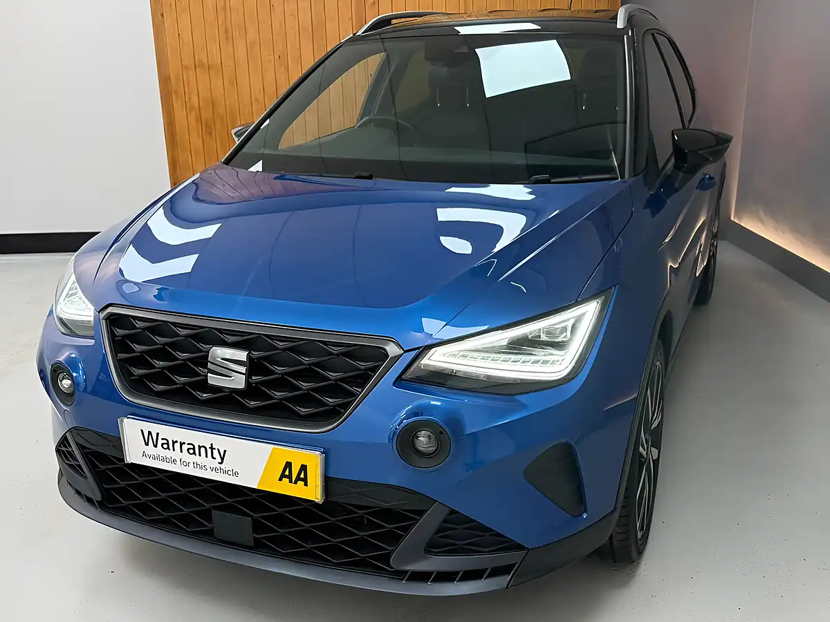 Used 2023 SEAT Arona Fr Edition Blue - Interior and Exterior details 7