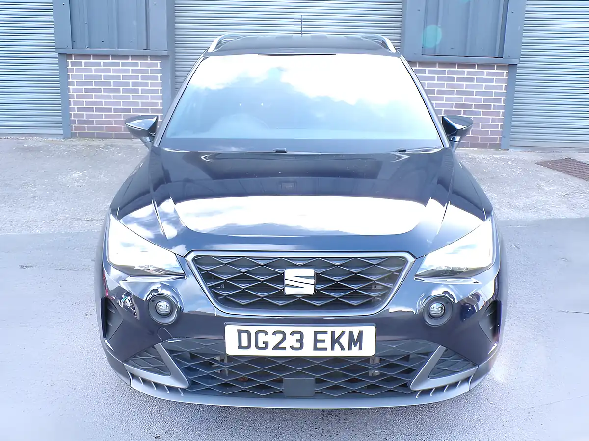 Used 2023 SEAT Arona Fr Edition Blue - Interior and Exterior details 4