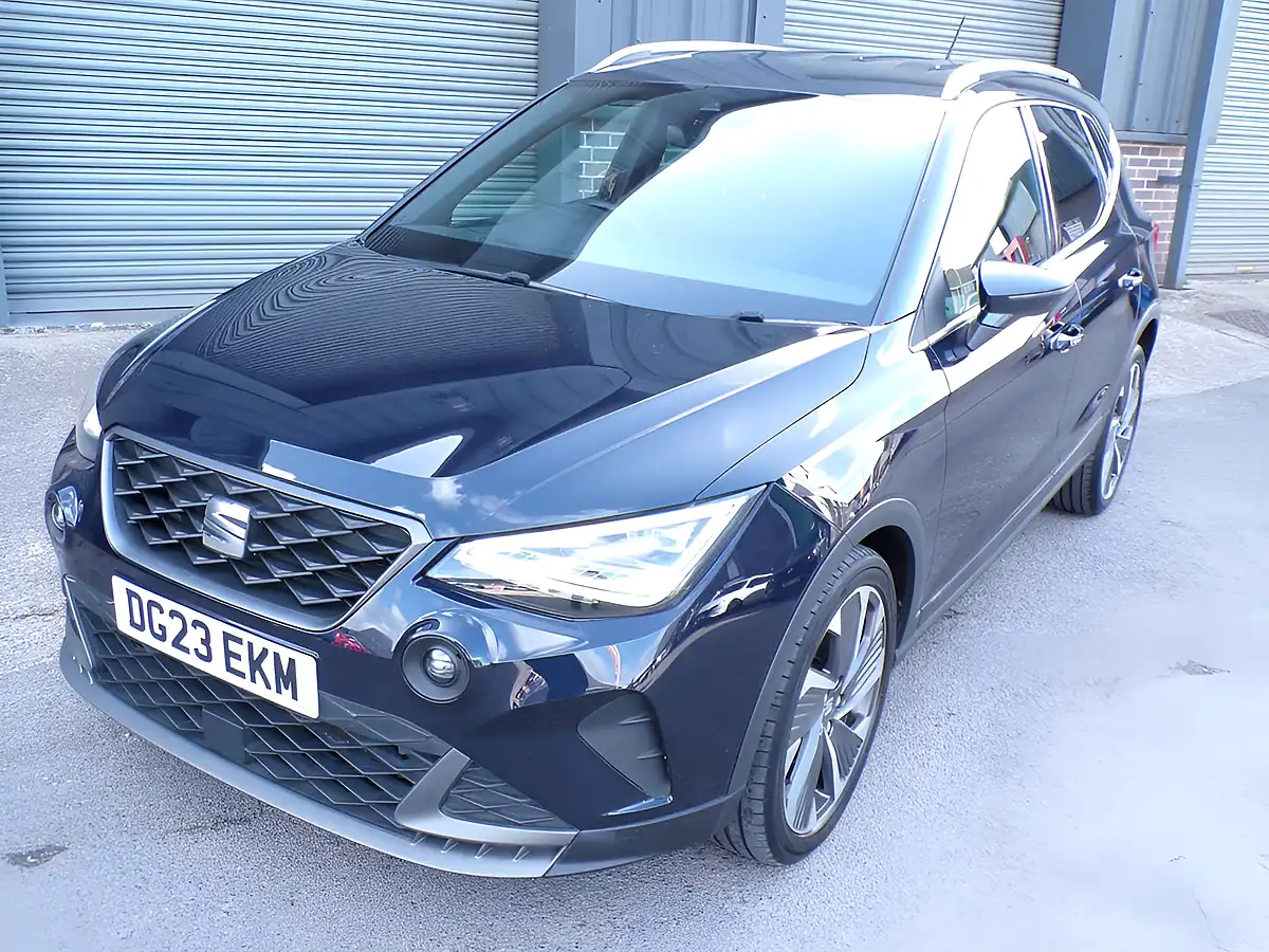 Used 2023 SEAT Arona Fr Edition Blue - Interior and Exterior details 7