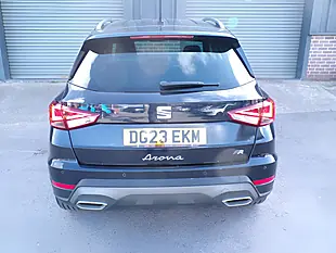 Used 2023 SEAT Arona Fr Edition Blue - Interior and Exterior details 8