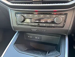 Used 2023 SEAT Arona Fr Red - Interior and Exterior details 14