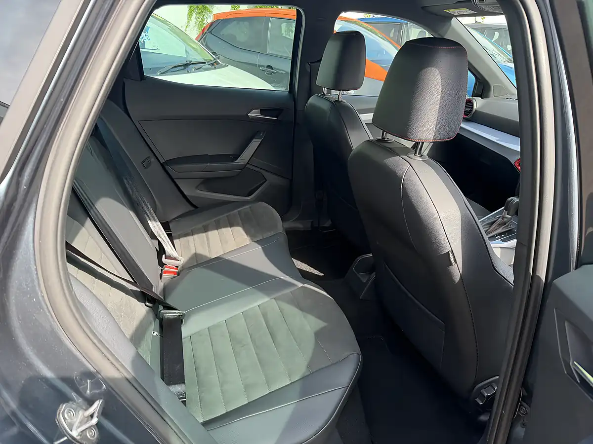 Used 2023 SEAT Arona Fr Sport Magnetic Grey Metallic - Interior and Exterior details 13