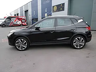 Used 2023 SEAT Arona Fr Sport Midnight Black - Interior and Exterior details 17